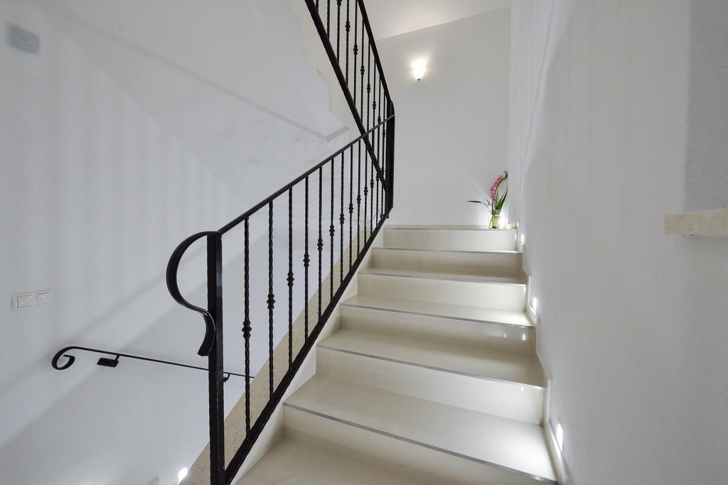 Apartments & Villa Tisno 奥布罗瓦茨 外观 照片